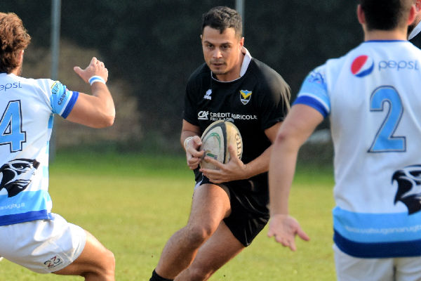 il rientrante neozelandese Robbie Flynn